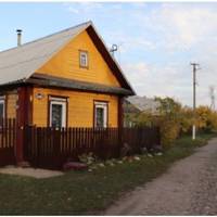 – От Петрівка закінчується через тиждень, в суботу і відгуляємо весілля, – вирішив майбутній зять. – В сільській раді про розпис я домовився, з священиком про шлюб теж, зал замовив, сукню завтра куп