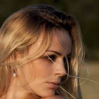 Я маю такого чоловіка, що мені зараз усі заздрять. Але я спокійна. Я щаслива жінка. А найбільше я йому вдячна за свого брата та сестру