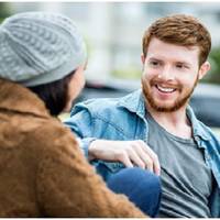 Одного разу ми залишилися на роботі допізна, терміново треба було доробити проект. Я зрозумів, що не можу більше мовчати і зізнався Вікторії у коханні. Відтоді ми почали зустрічатися.