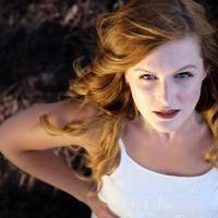 – Десь вже рік минув відтоді, як мій син розлучився зі своєю дружиною, і ми з моєю колишньою невісткою начебто нормально спілкувалися весь цей час! Я дзвонила Олесі час від часу, дізнавалася, як там