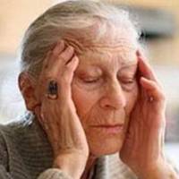 Якось Зіна набрала свою сваху: – Наталю, мою дочку, виписали додому минулого тижня. Веліла поки лише лежати. А тут господиня квартири, яку вони орендують телефонує їм з чоловіком і каже, щоб звільни