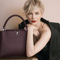 Оля запросила на Новий рік купу гостей до себе додому, в тому числі і свою кращу подругу. Хто б міг подумати, що подруга здатна зробити таке