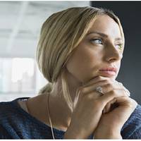 Одного разу в розмові моя мати проговорилася Арсену, який тоді був моїм хлопцем, що у мене є певні збереження. Вона була впевнена, що він хоче одружитися зі мною лише через мої гроші, про що йому пря