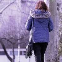 Я часто їздив у відрядження, а Ірина залишалася вдома сама. І ось, одного разу, взимку, пізно вночі, я приїхав до Львова і втомлений, замерзлий, заселився в перший готель, який трапився мені на шлях