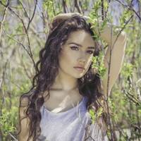 Зараз я живу в місті, в хорошому районі. Маю свою власну двокімнатну квартиру, де господинею можу бути тільки я і ніхто інший.