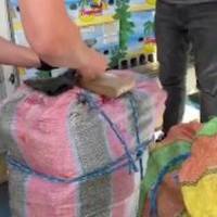 Прикордонники ще такого не бачили… Груз прийшов разом з бананами. Подивіться кого щойно накрили в Одесі…