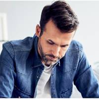 Наближався мій день народження, я попросив Марину спекти для мене торт. Коли повернувся додому, побачив, що торт печеться, але готує його традиційно теща. Марина в цей час займалася своєю улюбленою сп