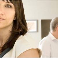 Я робила Мирославу подарунки – купувала то нову сорочку, то дорогу ручку, то красивий ремінь. Мирослав ніяковів, відмовлявся, але потім приймав і дякував.