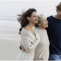 На банкеті з нагоди ювілею моєї дружини, моя мама, під час тосту, сказала досить неприємну для моєї дружини фразу, що вона просто зобов’язана до свекрухи ставитися так, як ставилася б до своєї мами.