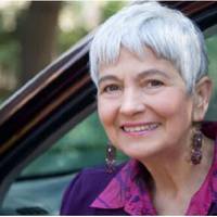 Невістка з сином надумали мене до себе поселити. Лариса хоче виходити на роботу, а я маю з онукою няньчитися. Я, правда, не дуже хочу: «Як я буду з вами в однокімнатній квартирі жити?