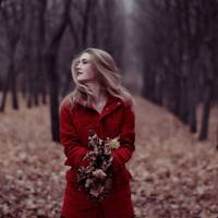 Мамо, я батька вчора випадково зустрів. Все у нього добре. Про нас він просто забув. Сім’я у нього є інша. От і все!