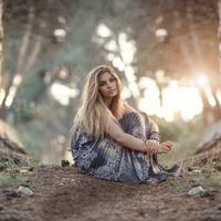 Прийшов до нас Сергій – чоловік який жив з дружиною на іншому кінці села, і попросив показати записи з камери. Так і попалася Лєнка з місцевим будівельником, але то був не кінець історії