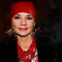 “За прийом бере в доларах, політикам не відмовляє”: Як живе найвідоміша мольфарка країни, Магдалена Мочіовські