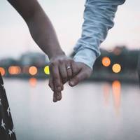 Зараз мені вже 40 років. В мене двоє своїх дітей, яких я безмежно люблю, коханий чоловік і хороша робота. А все це у мене з’явилося після того, як від мене відвернулися всі друзі та родичі.