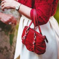 Я дізналася, що в мого чоловіка з колегою на роботі є дитина. Андрій сказав, що покидає мене. Кредит на нашу квартиру був оформлений на чоловіка, тому він привів туди свою нову жінку, а мені сказав йт