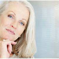 Через кілька років з недоглянутої жінки Христина перетворилася у шляхетну пані, яку важко було впізнати. Зробила євроремонт у квартирі, завезла сучасні меблі. Якось Артем заявив, що хоче одружитися.