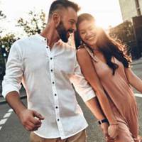 “Я все знаю. Могла б і не приховувати. Не очікував” Прочитавши послання, Аліна не могла зрозуміти, що ж такого дізнався чоловік. Перебираючи в голові всі можливі варіанти, вона відхиляла їх один