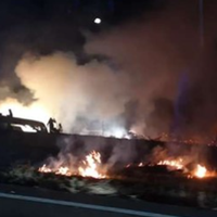 Один курсант у важкому стані, другий поранений, але може говорити.. Трьох хлопців досі шукають.. Під час падіння вони просто вистрибували з палаючого літака..