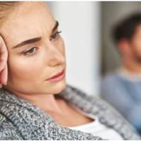 В кінці вересня у мене був день народження. І мої батьки, знаючи, що я хотіла телевізор, додали необхідну суму, якої нам не вистачало. Я не могла дочекатися чоловіка з роботи, щоб повідомити йому ра