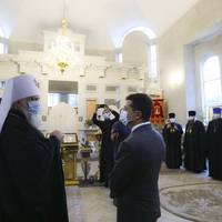 Президент Зеленський в Ужгороді особисто нагородив митрополита Московського патріархату. Подробиці