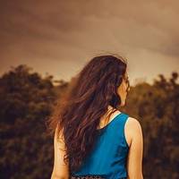 Син ходить похмуріше чорної хмари. Уявляєш, невістка заявила, що буде забирати свою дитину від першого шлюбу до себе. В результаті синові ростити доведеться чужу дитину.