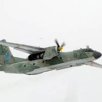 Волонтерка: “Якщо АН-26 супер хороші і надійні літаки, то чому б Президенту та іншим чиновникам не скористатися їх послугами ??”