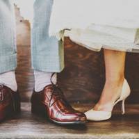 Невістка моя вийшла з декрету на роботу. Тепер вона заробляє набагато більше за свого чоловіка, мого сина. Вона стала задирати носа, постійно дорікати синові. Я їй якось сказала: