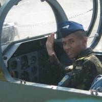 “Я не знаю, як жити без тебе мій Ашик, я не вірю”: зворушливий прощальний лист друг написав зaгuблoму в авіакатастрофі під Харковом льотчику