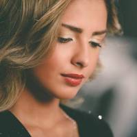 Коли діти пішли в садочок, працювала я вже не на будівництві, а в конторі з паперами, тому що ще вчилася заочно на бухгалтера. Вся в справах я не помітила, як мій чоловік знайшов собі іншу.