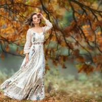 Припустивши, що у чоловіка є коханка, я почала розпитувати свою маму, як він проводить свій день, коли мене немає вдома. Мені відразу здалося, що мама приховує від мене зради чоловіка, але й подумати