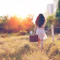 Несподівано, син надумав одружитися. А я якраз з роботи звільнилася, а здаю квартиру в оренду. За ці гроші я жила. А тепер син виселяє квартирантів і веде туди невістку: