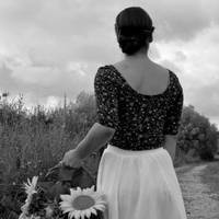 Мій чоловік останнім часом дуже змінився. Мені навіть з ним за одним столом сидіти важко. Іван так коситься на кожен шматочок, який я підношу до рота, немов дорікає мені. Спати він став в іншій кімна