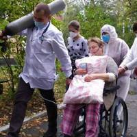 Місцевий реаніматолог показав як у його лікарні транспортують хворих на COVID-19 (ФОТО)