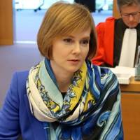 “Укрaїнське сyспільство не хoче миру зa будь-яку цiну!” – Зеркаль