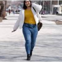 На минулих вихідних ми сіли обідати, я поклала собі в тарілку три котлети. Мій чоловік сказав, що мені пора худнути і забрав дві, залишивши мені всього одну котлетку. А потім додав: «Ти недоглянута.