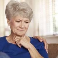 Я своєму синові на Новий рік так і сказала – готуйся. У цьому році на пенсію буду йти, сяду тобі на шию. Інакше не вийде, вибач, на пенсію не сильно проживеш.