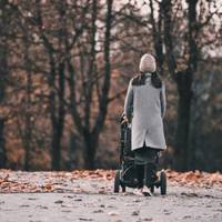 Бабусі не вистачало 5 гривень аби розрахуватися в магазині і моя знайома їй допомогла. А через кілька років вони зустрілися у парку і такого від бабці ніхто не очікував