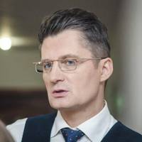 Ігор Кондратюк: Грьoбaний сором…Хтось з 73% ще вірить, що двієчники збільшать зарплати, пенсії, і будуть розвивати країну?