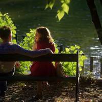 Марічка та Андрій жили душа в душу. Щасливе подружжя. Діти підростали. Квартиру купили, за автомобіль кредит майже виплатили. Про будинок за містом почали мріяти.