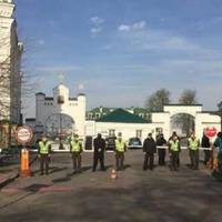 Забрати Лавру у Московської церкви і передати Епіфанію? На сайті президента українці підтримали петицію