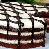 Вологий, без вершків і простий в готуванні шоколадний торт зі сметанним кремом!