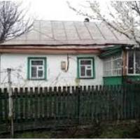 Першому Анна зателефонувала синові. Ігор відразу приїхав, привіз продуктів і гроші, викликав лікаря. Місцева фельдшерка порадила йому, що в такому стані маму одну залишати не можна.