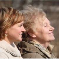 Якось до нас в гості прийшла мама чоловіка, попросила щось поїсти. Я поставила на стіл суп і хліб. Зараз ми трохи економимо. Свекруха сказала, що суп несмачний, а хліб черствий.