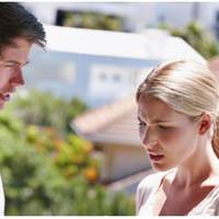 Олександр подзвонив і сказав, що не зможе приїхати. Запитав, що я планую робити. Я відповіла, що погано себе почуваю і залишуся вдома. Але день був сонячний і я передумала – вирішила вийти на вулицю,