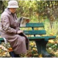 Діти приїжджають до Марії тільки раз на місяць і це в день видачі пенсії. Приїжджають на недешевих машинах і в гарному одязі. Але ні в чому їй не допомагають. І все це через її квартиру.