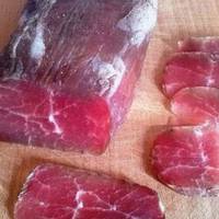 Залий м’ясо горілочкою, а ще краще — коньяком, і подивися, що станеться через 3 дні!