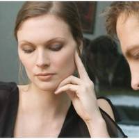 Коли я дізналася, що у чоловіка є інша, я почала думати, як з гідністю вийти з цієї ситуації. Чоловік добре заробляє, і я вирішила цим скористатися. Просила грошей на різні потреби і відкладала їх.