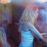 До весілля я зовсім не знала про те, що мій чоловік дуже жадібний. Все почалося з нашого бідного весілля, мені було незручно перед гостями, я щоразу опускала очі, коли бачила, що виставляють на столи.