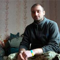 Ось, кому треба давати Золоту Зірку Героя! За 9 діб цей сміливий лікар-майданівець врятував 95 бійців, лікар-герой!