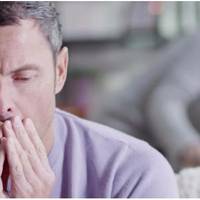 Я повернувся додому – ні дітей, ні дружини не було. На холодильнику висіла записка, написана старшим сином: «Тату, мамі раптово стало погано, вона в лікарні, Оленку відвів до бабусі і поїхав до мами.